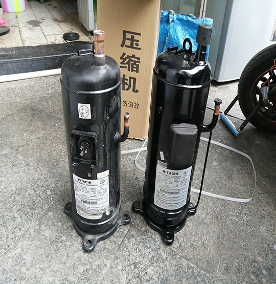 梅里斯中央空调压缩机的更换维修