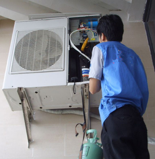 梅里斯空调开机无反应维修